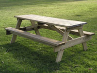Picnic Table © Benjamin Esham
